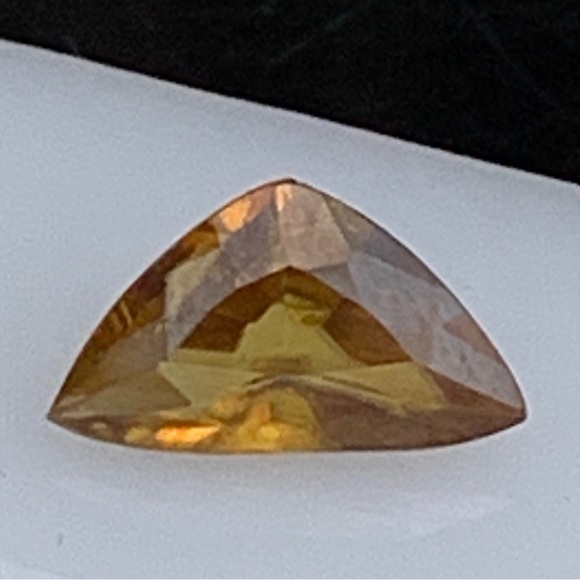 1.3 CT Natural Golden Sphene Color Change Loose Gemstone - Picture 3 of 13